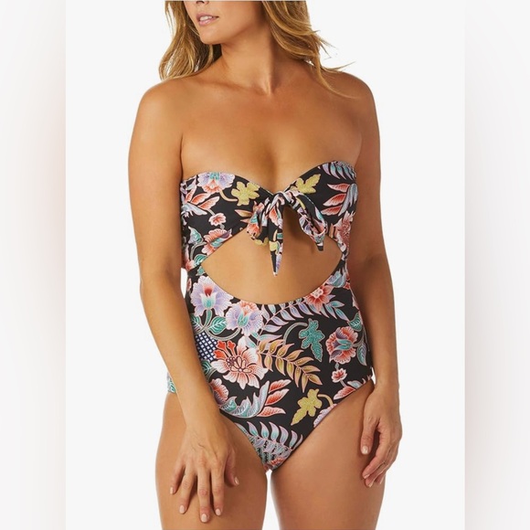 NWT $78 Raisins Puerto Vallarta One Piece
Bathing Suit Floral Print Boho Medium - Picture 3 of 13